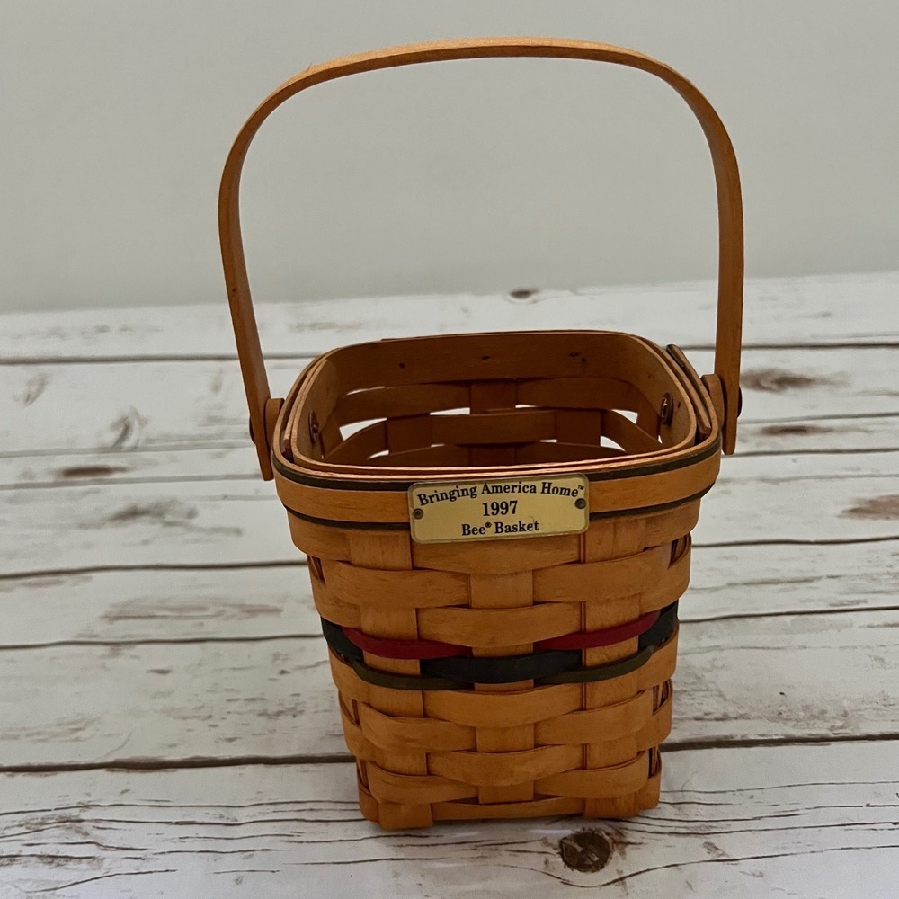 Longaberger Bee Basket Natural 1997 Bringing America Home Small 5.5in